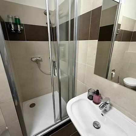 Klement - 150m Skoda Muzeum - 2 Bedroom Apartmán *